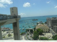 /album/passeios-maritimos/elevador-lacerda-ao-fundo-mainha-mercado-modelo-jpg/